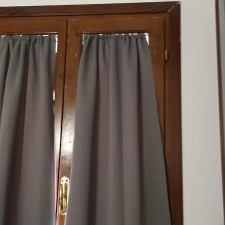 Dimora Intera Senza Cucina Con Parcheggio Interno Appartamento *