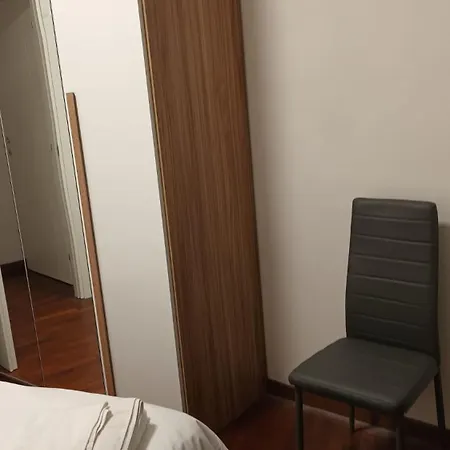 Casa N 1 Con Parcheggio Privato E Colonnina Ricarica Livorno