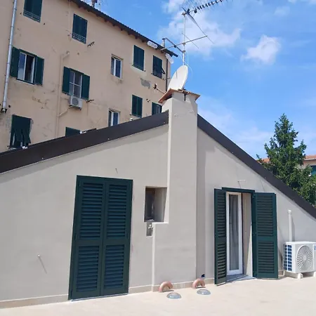 Casa N 1 Con Parcheggio Privato E Colonnina Ricarica